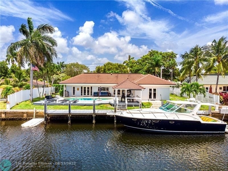 Дом на одну семью для того Продажа на Landings, Fort Lauderdale, FL 33308