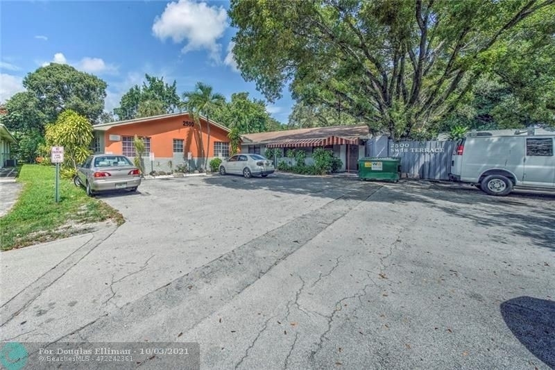 Commercial / Office for Sale at River Oaks, Fort Lauderdale, FL 33315