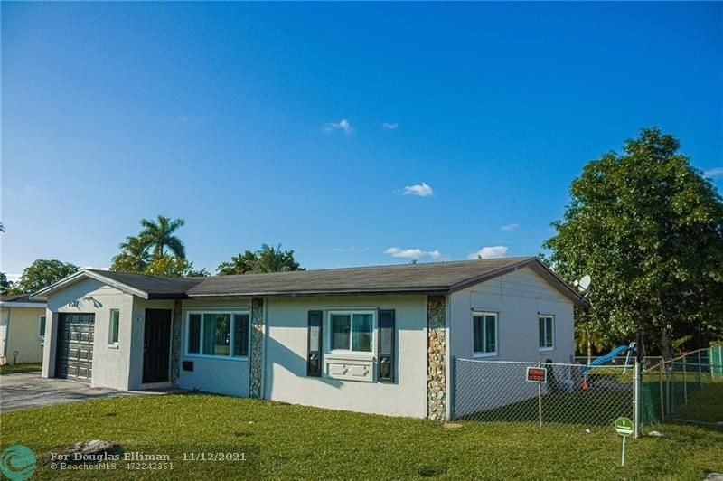 14. Single Family Homes for Sale at Boulevard Heights, Hollywood, FL 33024