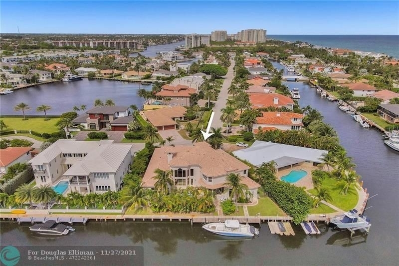 16. Single Family Homes for Sale at Highland Beach, FL 33487
