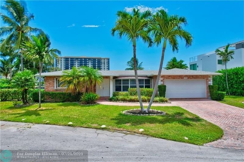 21. Single Family Homes for Sale at Northeast Boca Raton, Boca Raton, FL 33487