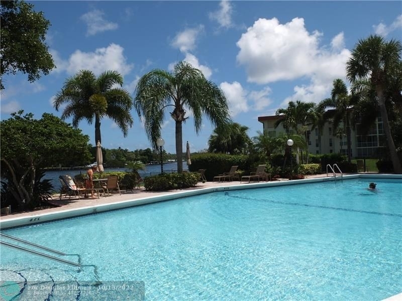 22. Condominiums for Sale at 3100 NE 48th Ct, 415 Lighthouse Point, FL 33064
