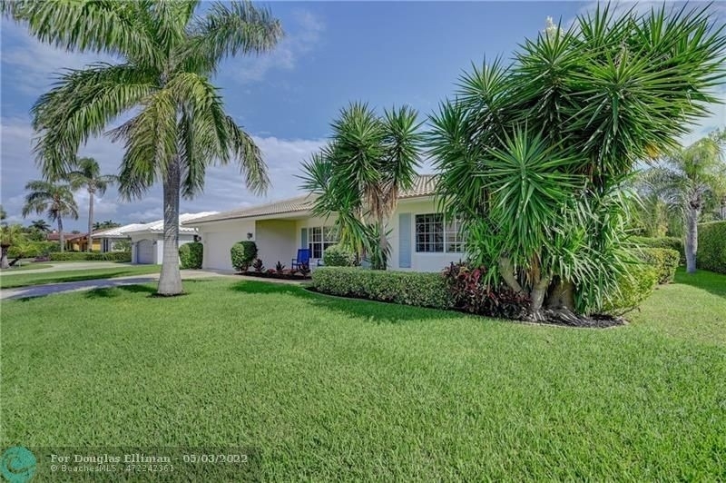 3. Single Family Homes for Sale at Spanish River Land, Boca Raton, FL 33432