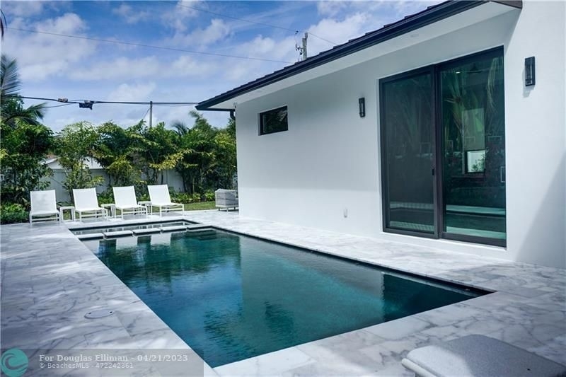 40. Single Family Homes for Sale at Delray Beach, FL 33483