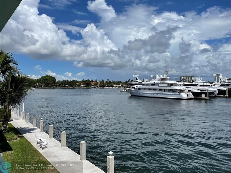 5. Commercial for Sale at Harbor Drive, Fort Lauderdale, FL 33316