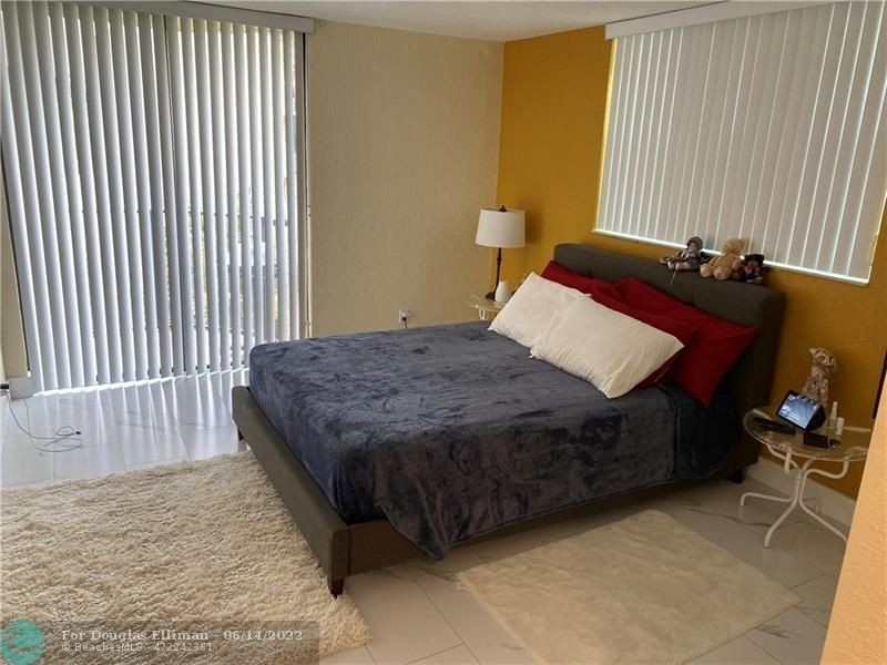 7. Condominiums for Sale at 3500 Blue Lake Dr , 404 Blue Lake, Pompano Beach, FL 33064