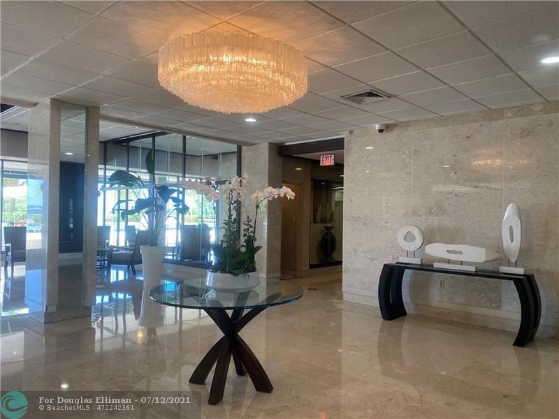 7. Condominiums for Sale at 300 S Bayview Dr , 2114 Sunny Isles Beach, FL 33160