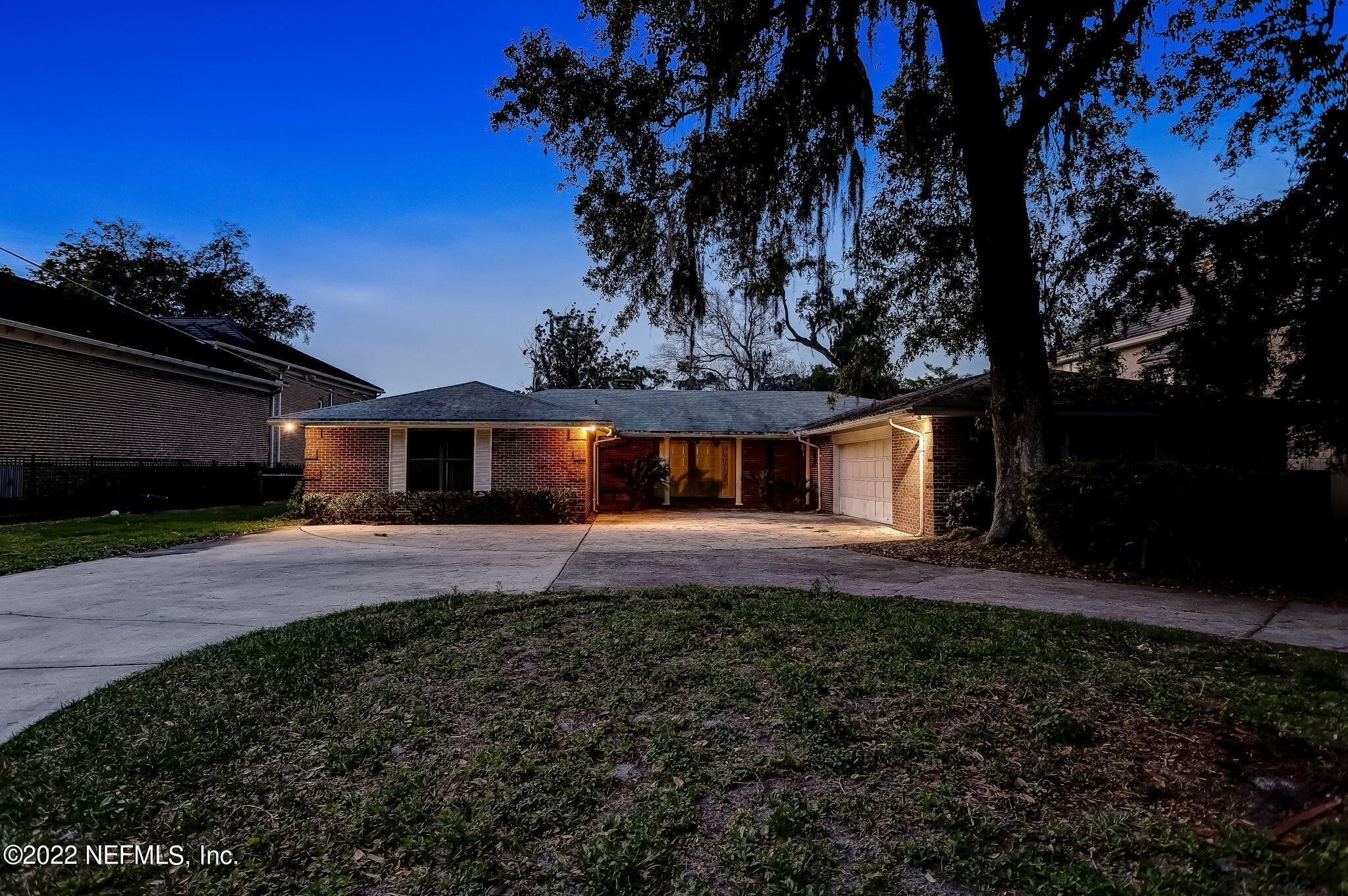 19. Single Family Homes для того Продажа на Beauclerc, Jacksonville, FL 32257
