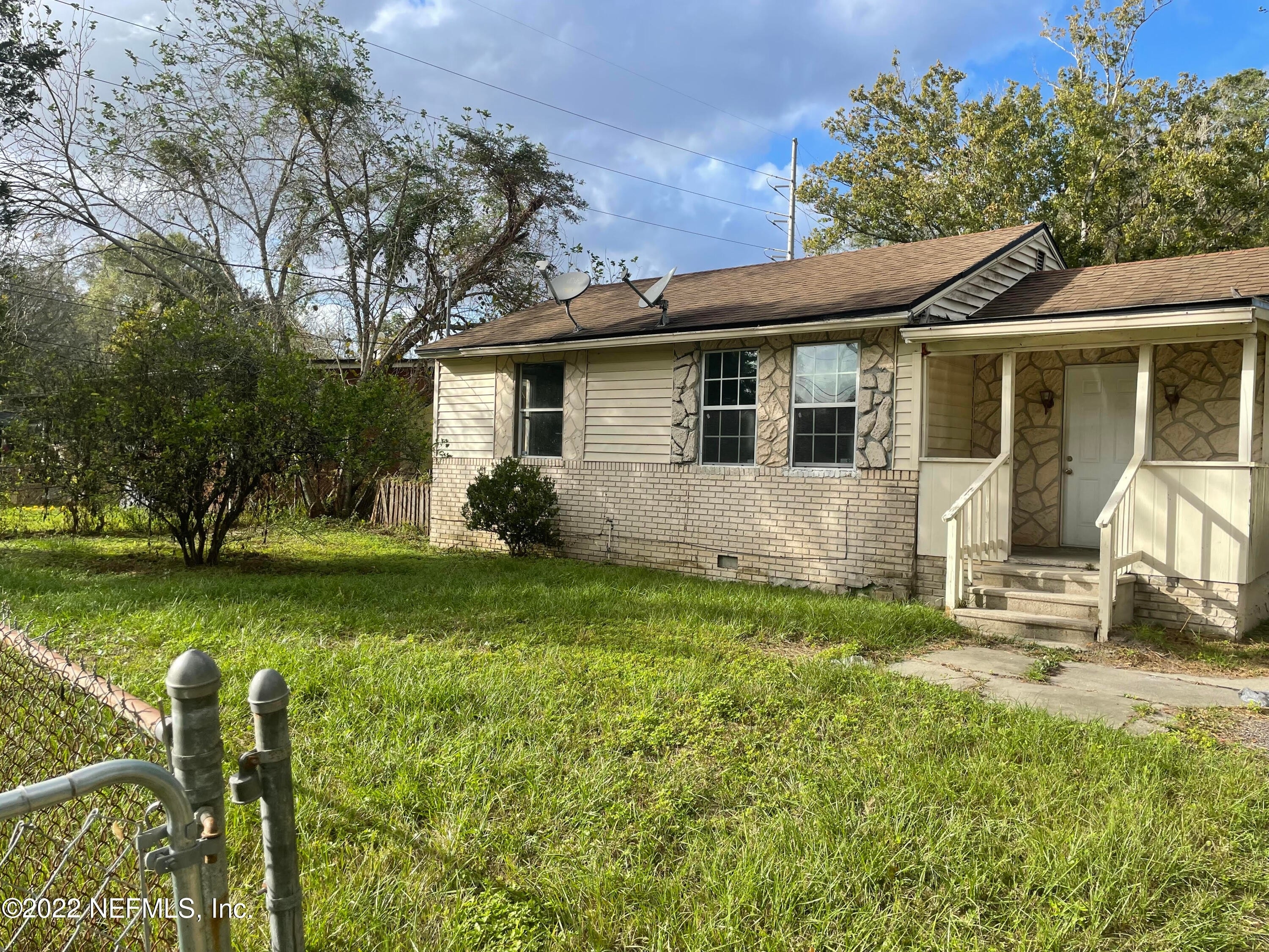 1. Single Family Homes for Sale at Allendale, Jacksonville, FL 32254
