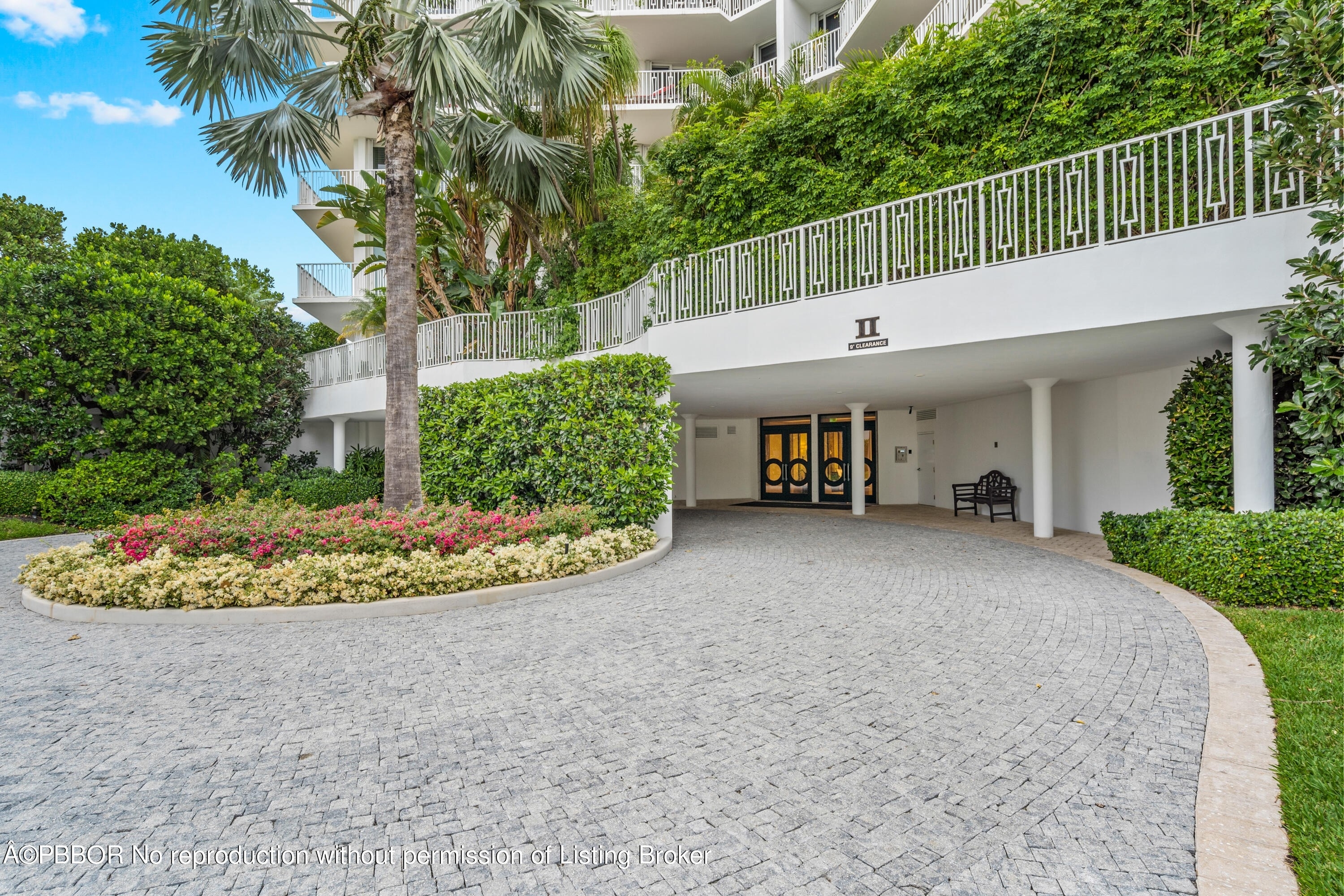 5. Condominiums for Sale at 2500 S Ocean Boulevard, 2 D 1 Palm Beach, FL 33480