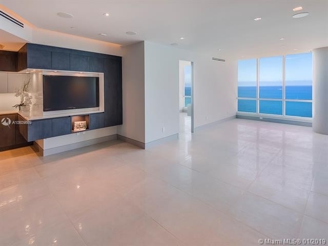 Property at 100 S Pointe Dr , 3605 Miami Beach