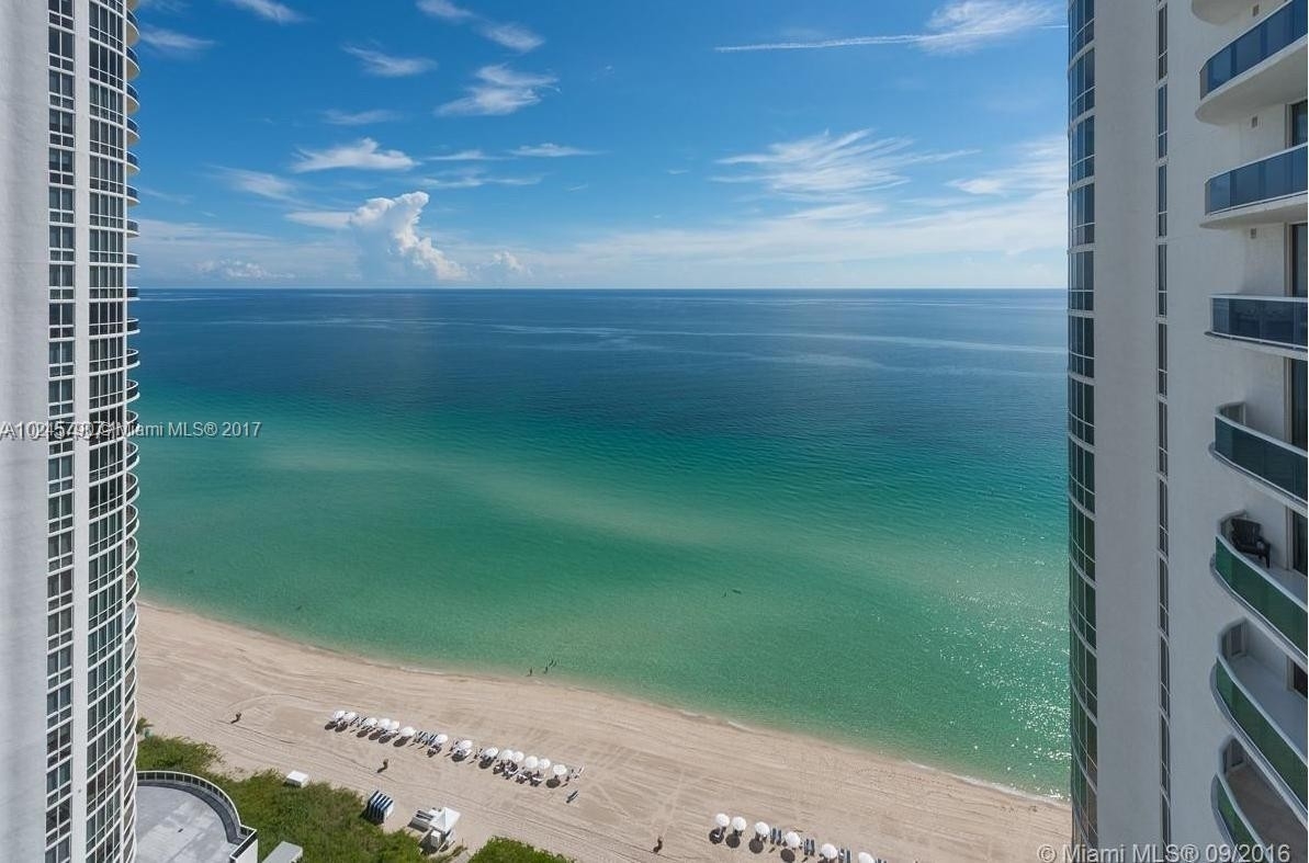 28. Rentals at 15901 Collins Ave, 2504 Sunny Isles Beach