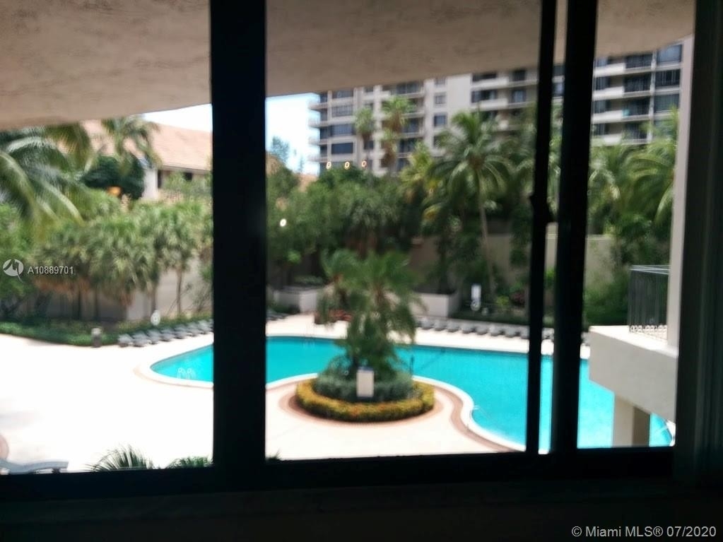 9. Condominiums at 540 Brickell Key Dr , 311 Miami