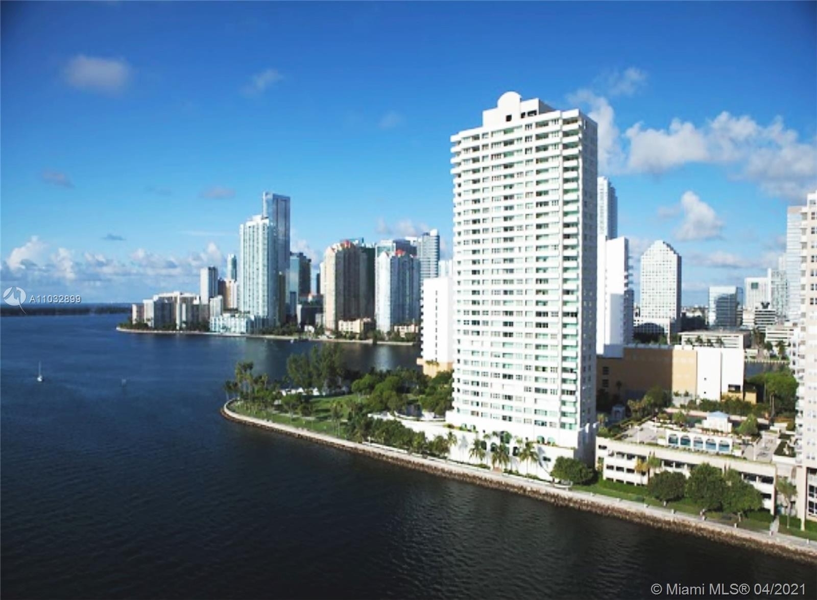 23. Condominiums at 800 Claughton Island Dr , 1801/02 Miami