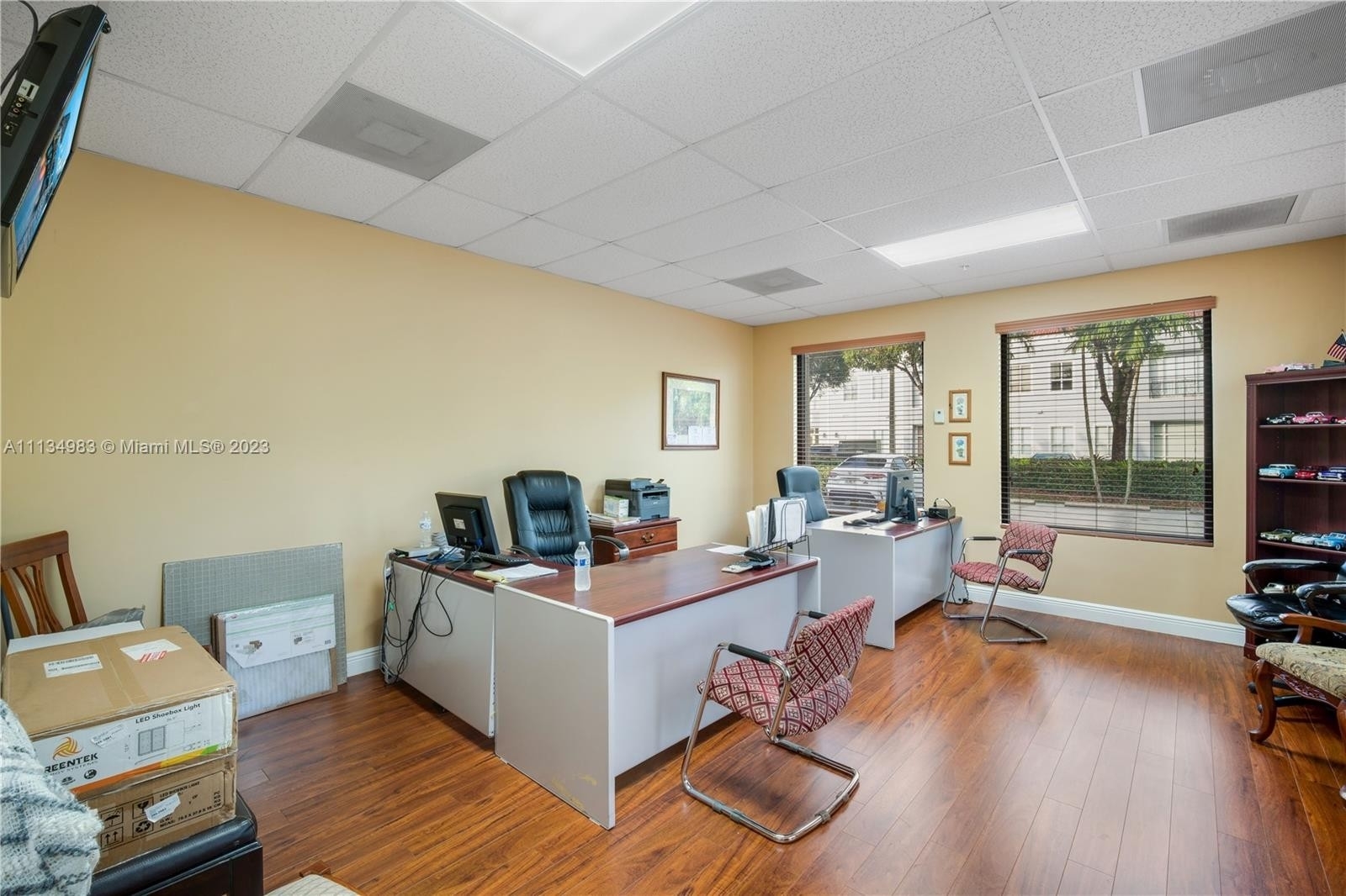 19. Commercial / Office for Sale at Miami, FL 33185