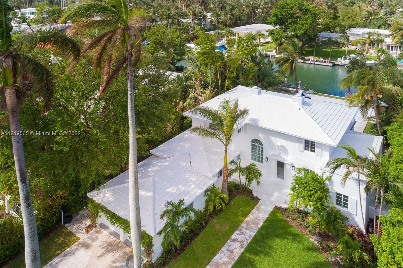 10. Single Family Homes for Sale at Bayshore, Miami Beach, FL 33140