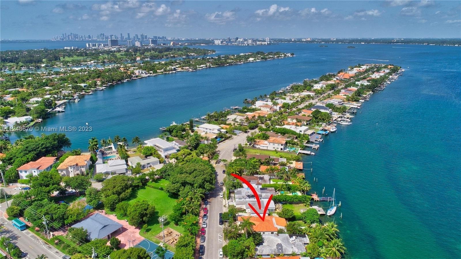 Property в Biscayne Point, Miami Beach, FL 33141