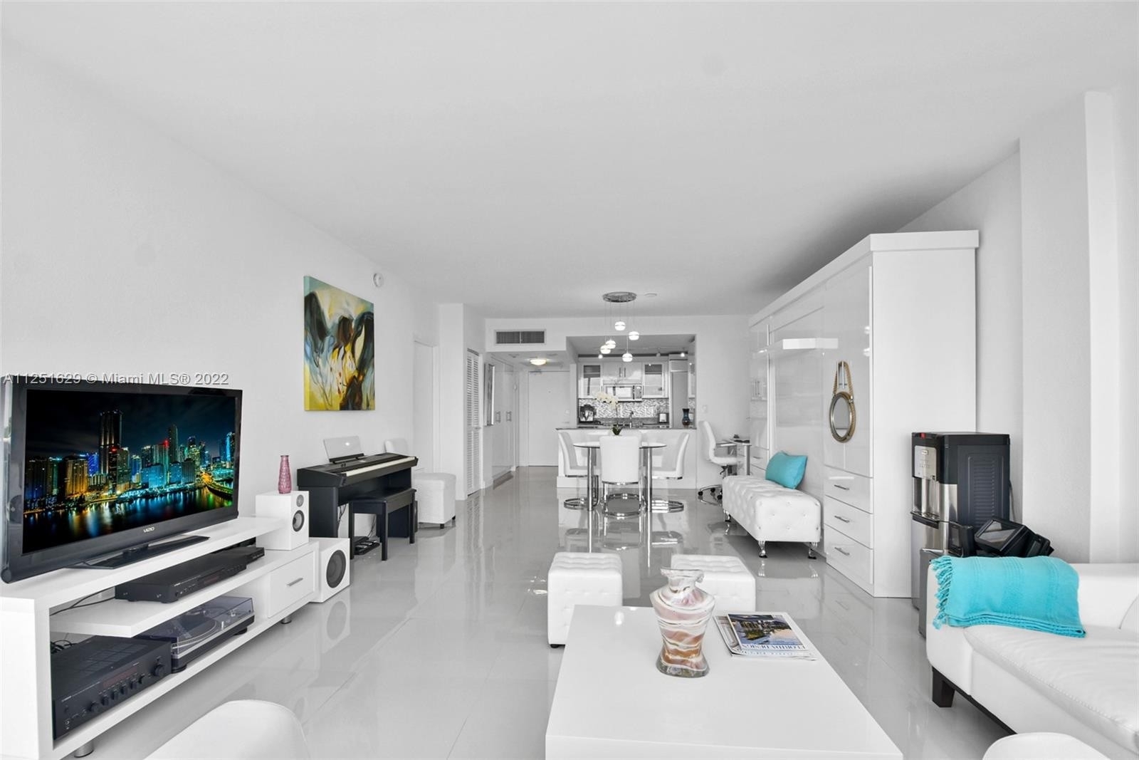 16. Condominiums for Sale at 10275 Collins Ave , 928 Bal Harbour, FL 33154