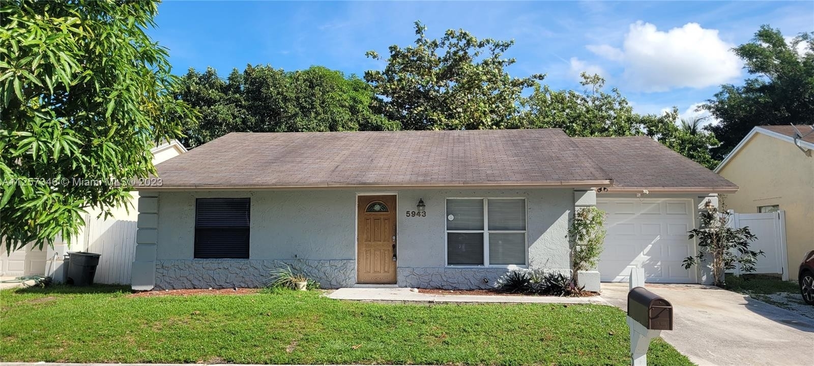 Single Family Home for Sale at Lantana, Lake Worth, FL 33463
