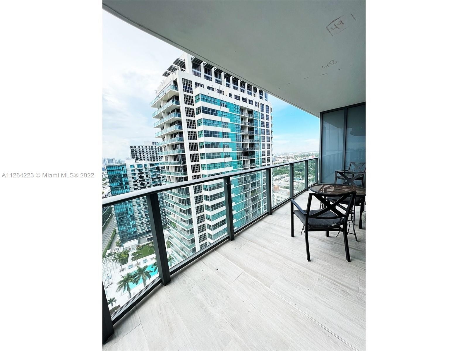 10. Condominiums at 121 NE 34th St , 2603 Shops at Midtown Miami, Miami