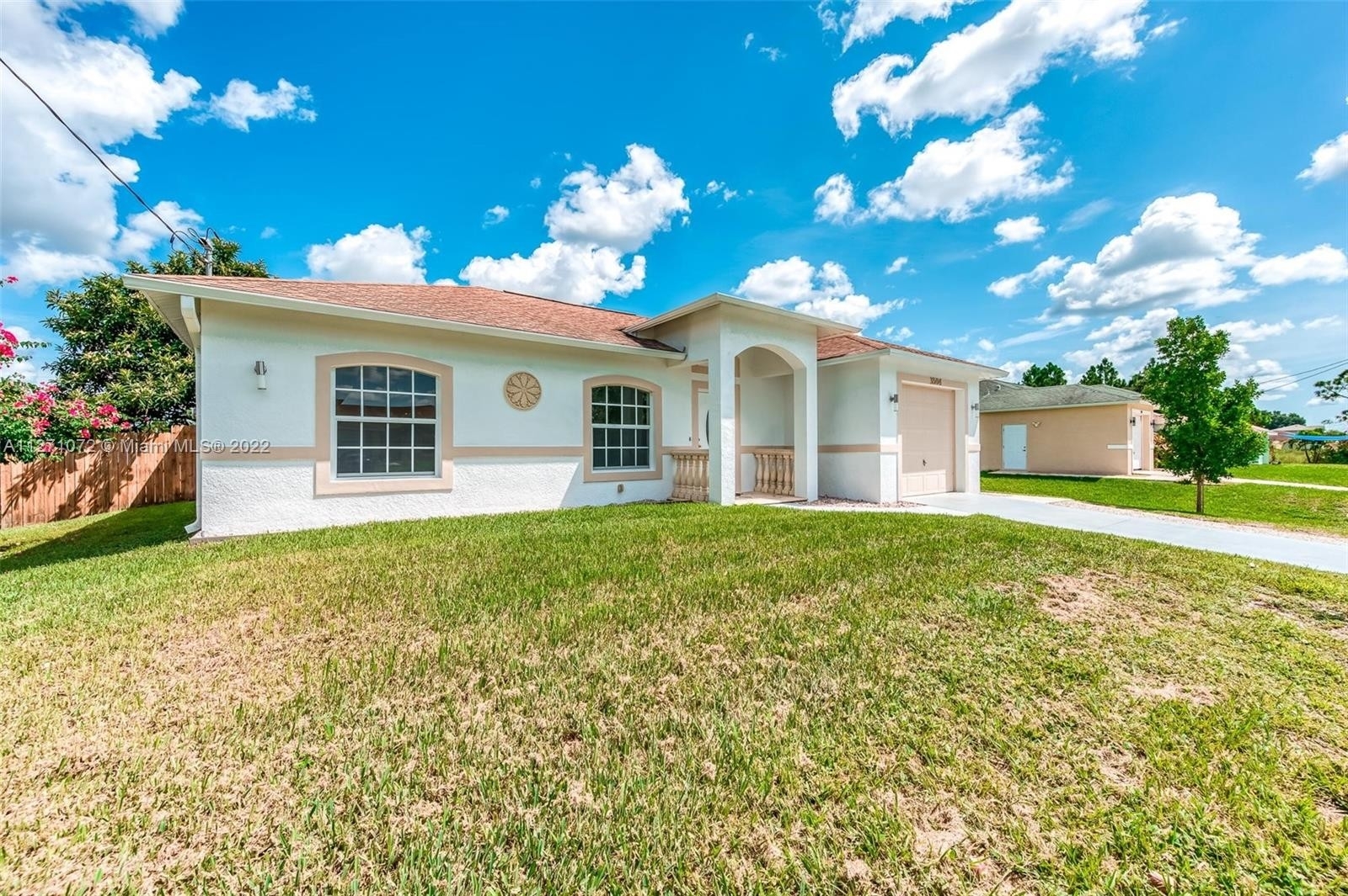 Single Family Home for Sale at Sunshine, Lehigh Acres, FL 33976