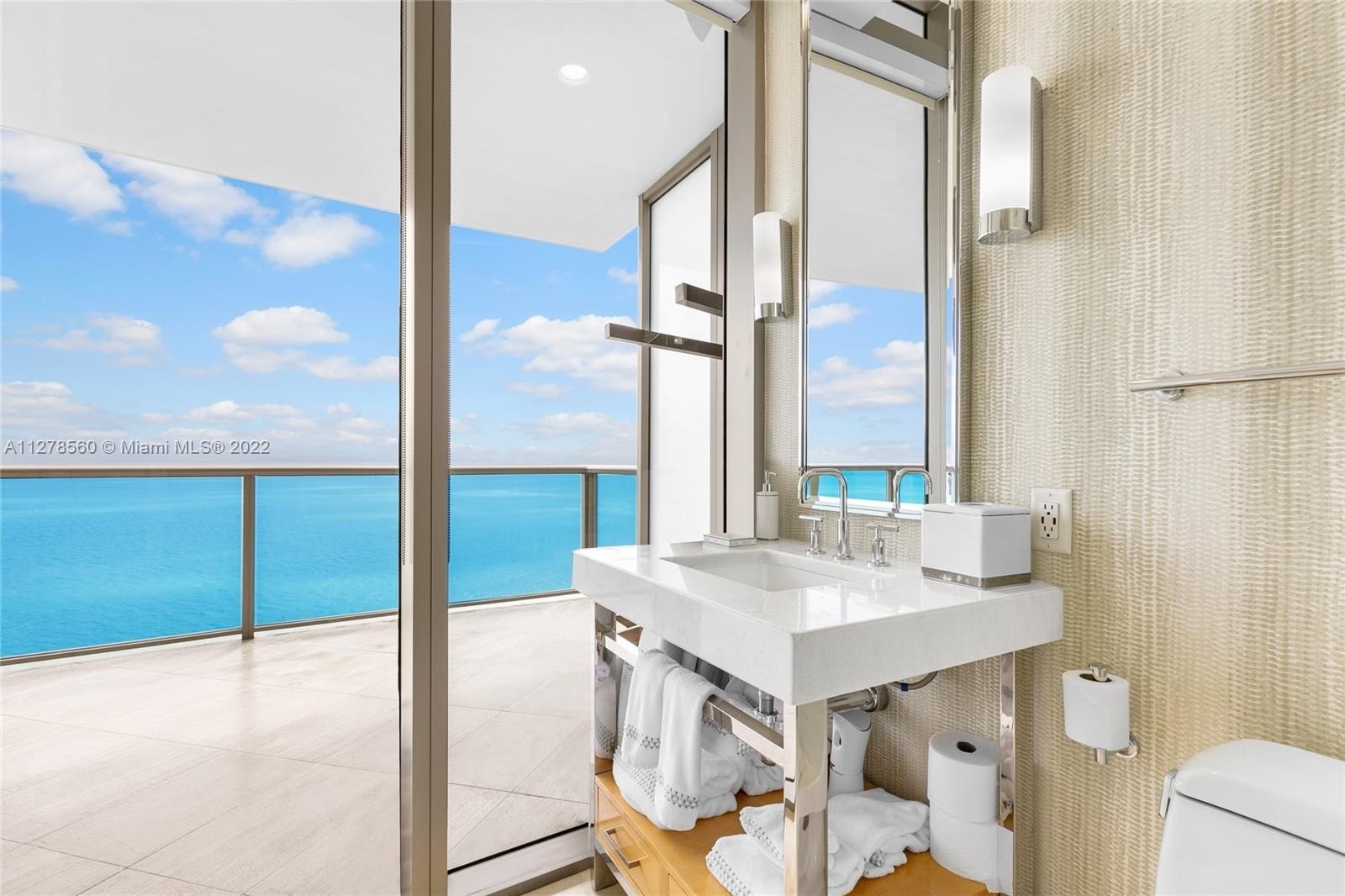 25. Condominiums for Sale at 9703 Collins Ave, 2200 Bal Harbour, FL 33154