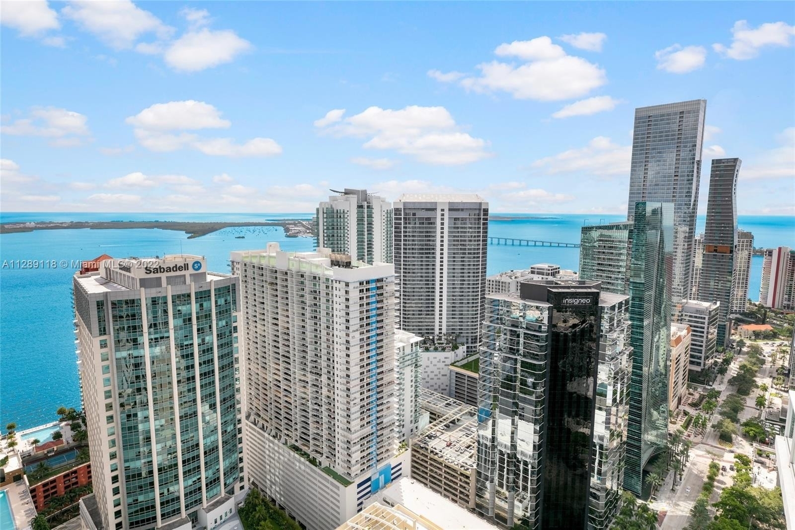 26. Condominiums for Sale at 1060 Brickell Ave , 4505 Miami Financial District, Miami, FL 33131