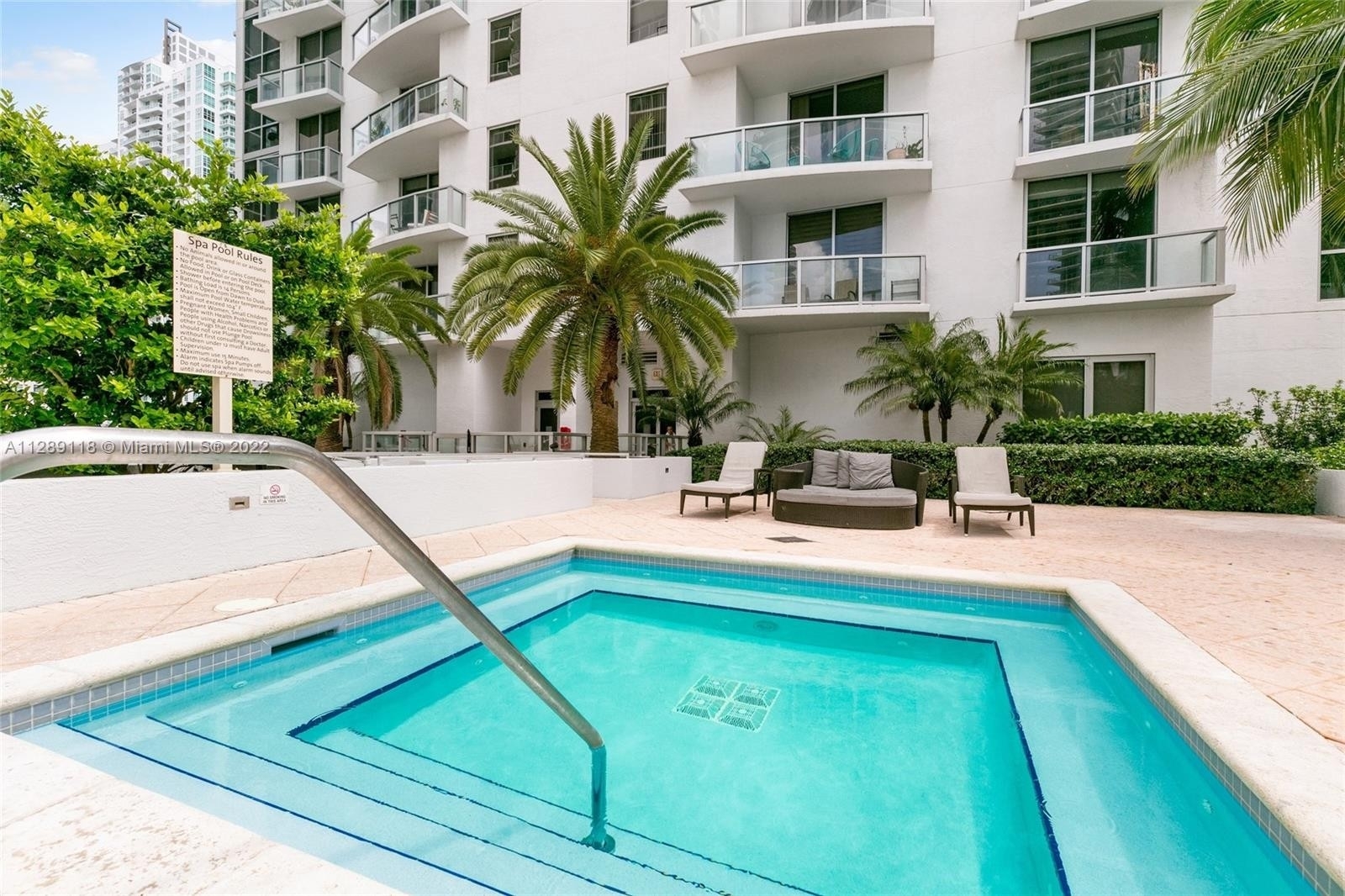 25. Condominiums for Sale at 1060 Brickell Ave , 4505 Miami Financial District, Miami, FL 33131