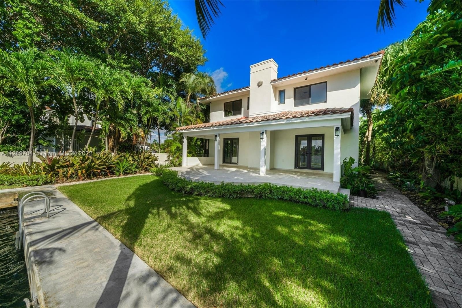 40. Single Family Homes at Isle of Normandy Ocean Side, Miami Beach, FL 33141