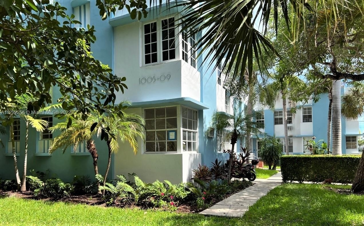 Condominium for Sale at 1005 Meridian Ave , 6 South Beach, Miami Beach, FL 33139