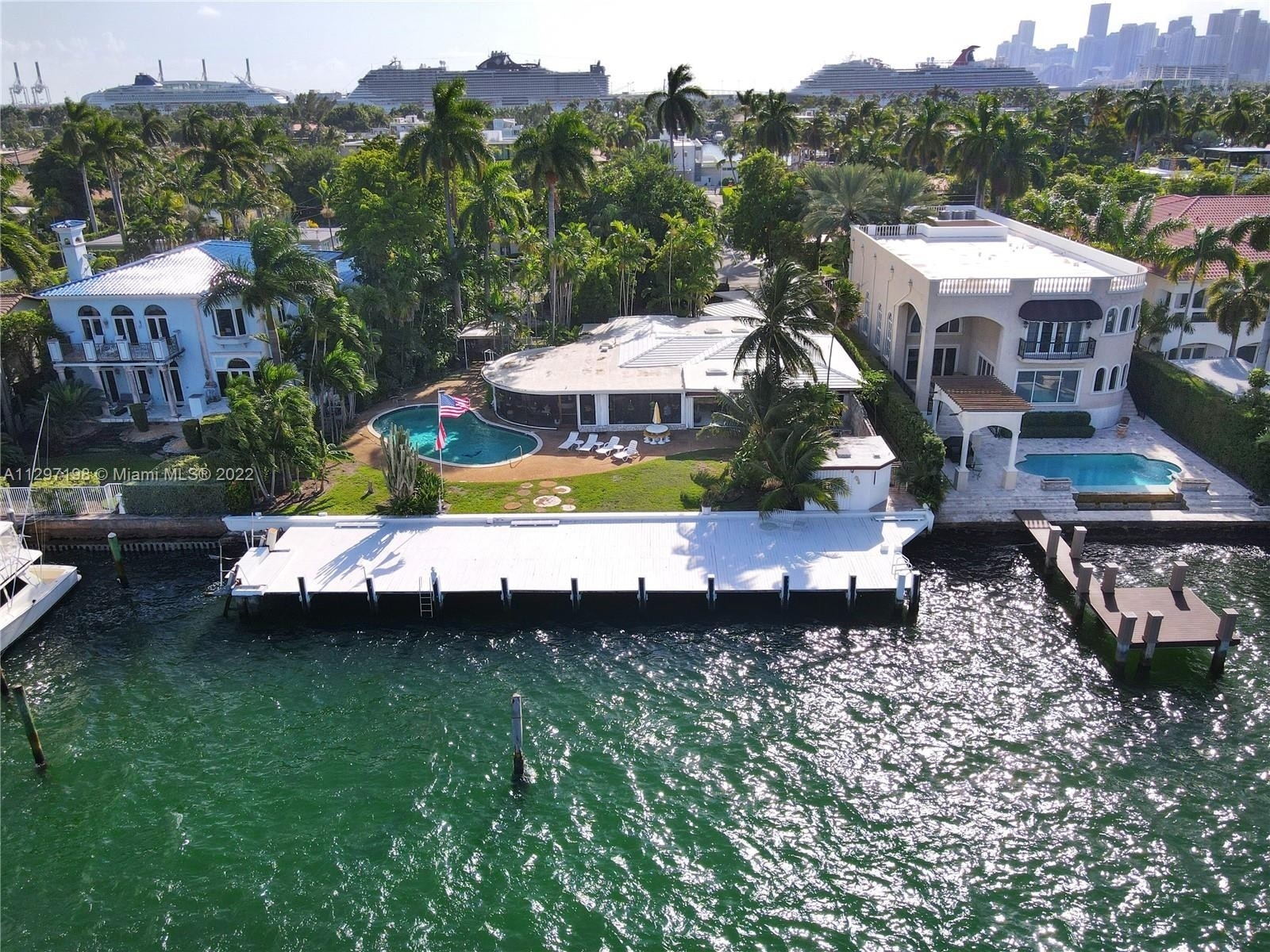 4. Single Family Homes for Sale at Hibiscus Island, Miami Beach, FL 33139
