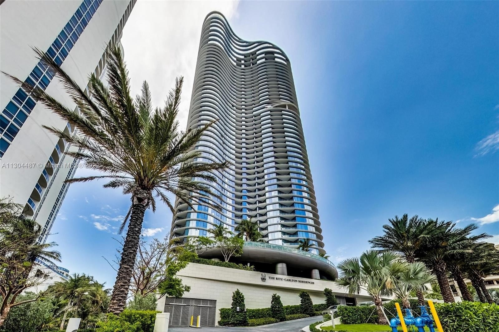 Property at 15701 Collins Ave , 2601 Sunny Isles Beach, FL 33160