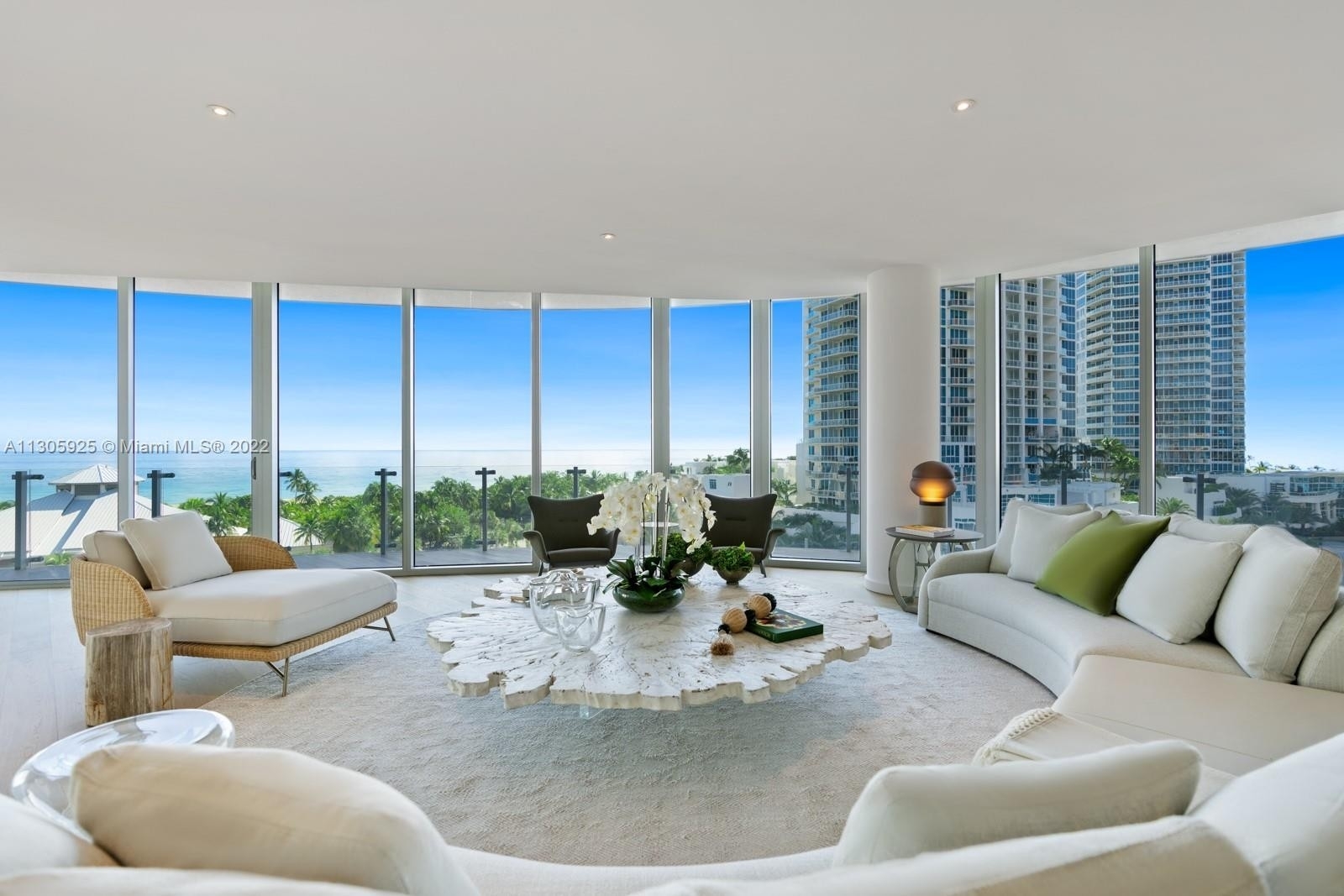 Condominium for Sale at 1 Collins Ave, 706 SoFi, Miami Beach, FL 33139
