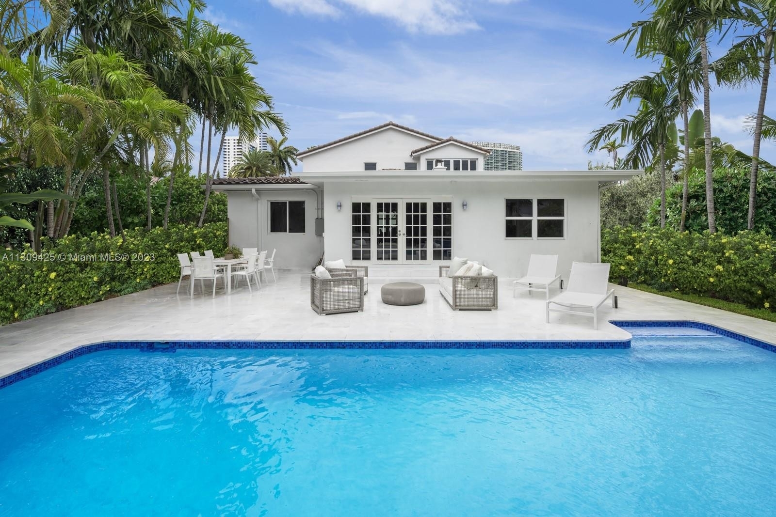 13. Single Family Homes for Sale at South Beach, Miami Beach, FL 33139