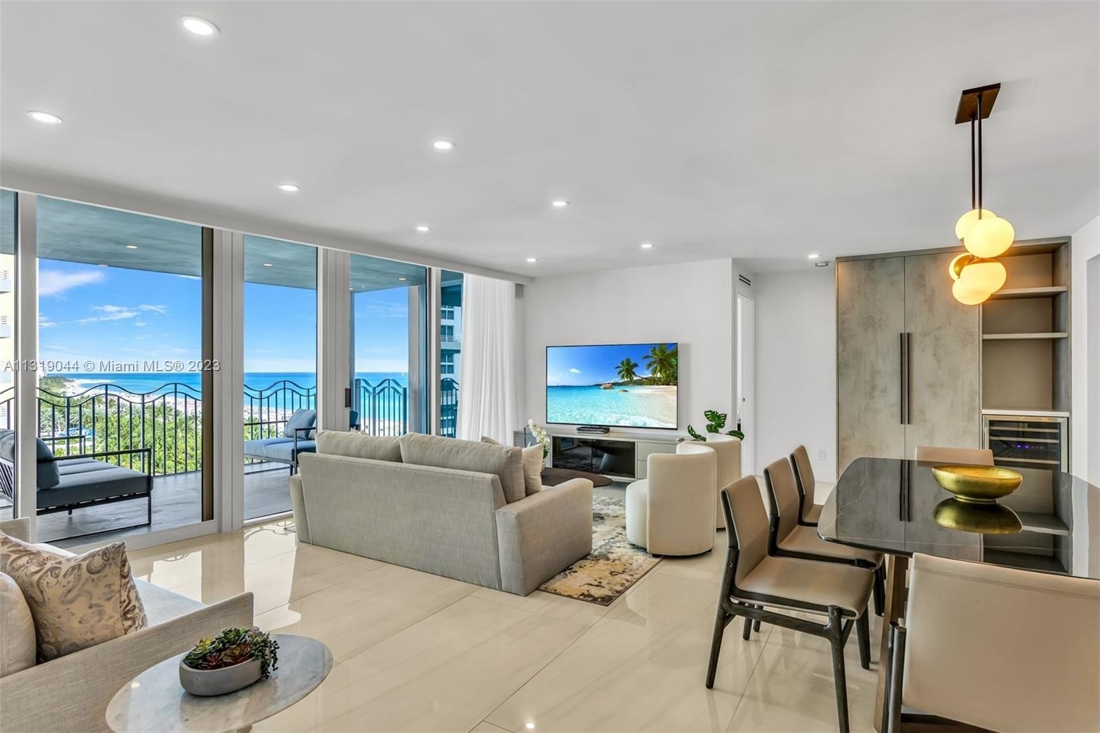 2. Condominiums for Sale at 1500 Ocean Dr, 1003 Miami Beach City Center, Miami Beach, FL 33139
