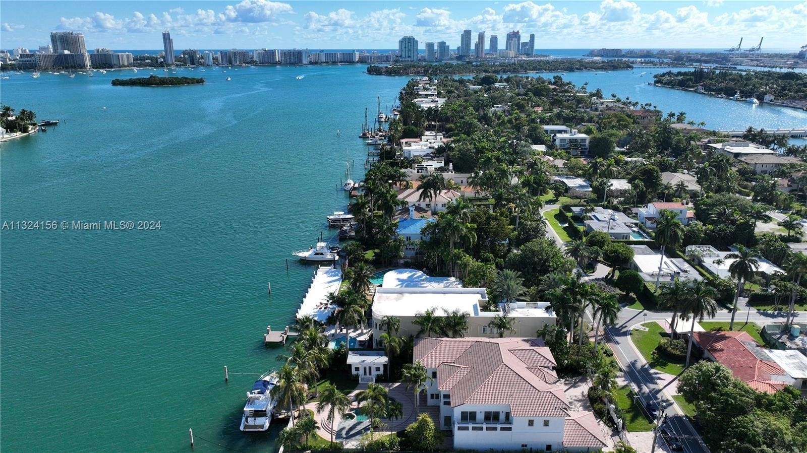 19. Single Family Homes for Sale at Hibiscus Island, Miami Beach, FL 33139