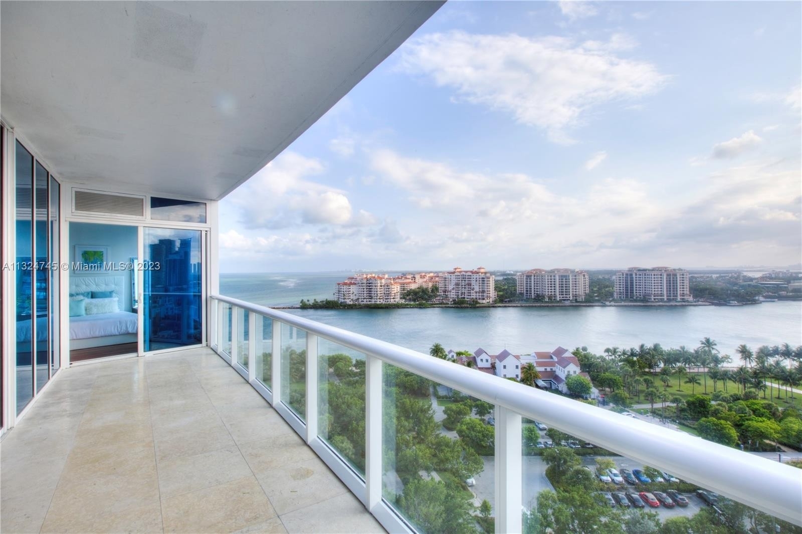 19. Condominiums for Sale at 100 S Pointe Dr, 1501 South Point, Miami Beach, FL 33139