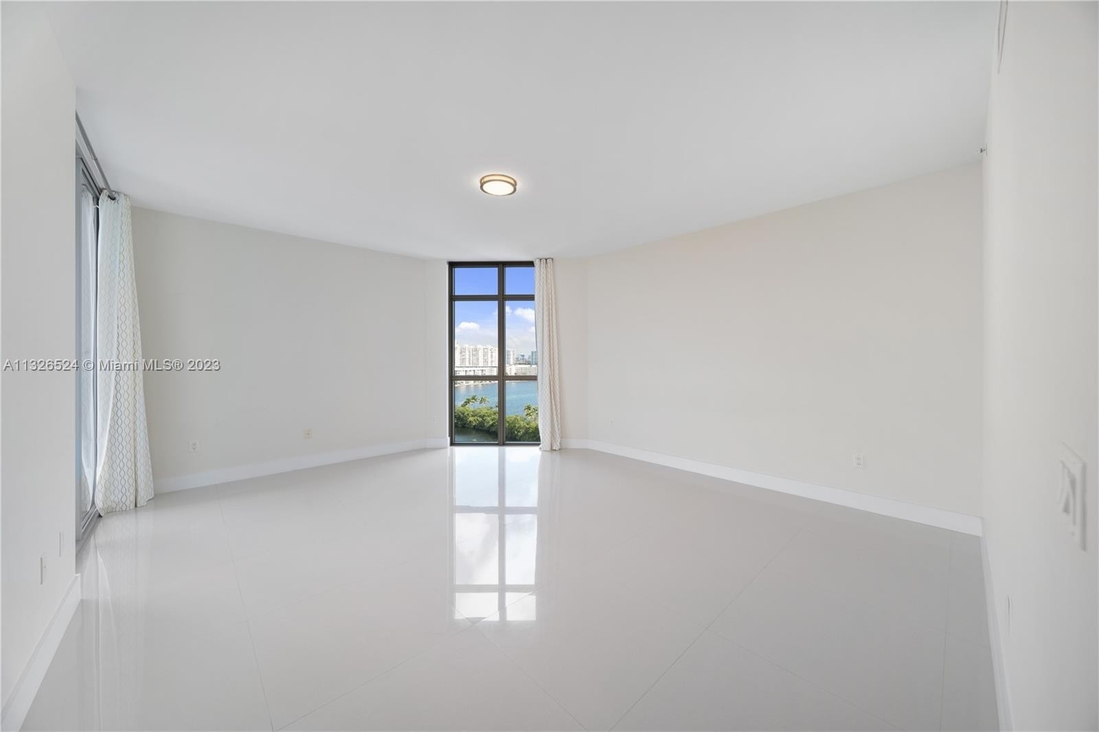 27. Condominiums for Sale at 17301 Biscayne Blvd, 902 Western Eastern Shores, North Miami Beach, FL 33160