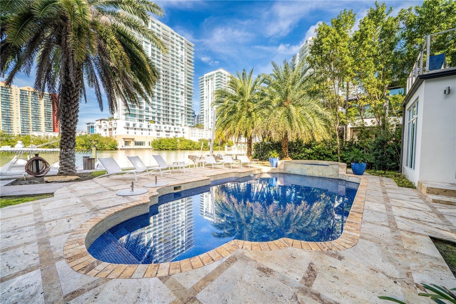 Single Family Home for Sale at Sunny Isles Beach, FL 33160