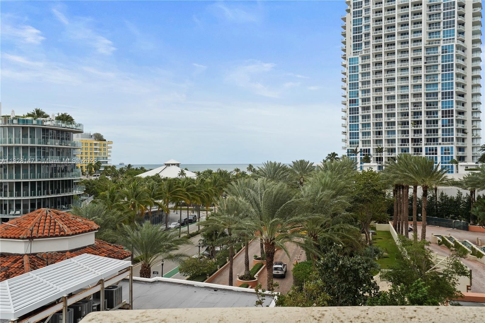 26. Condominiums for Sale at 300 S Pointe Dr, 605 South Point, Miami Beach, FL 33139