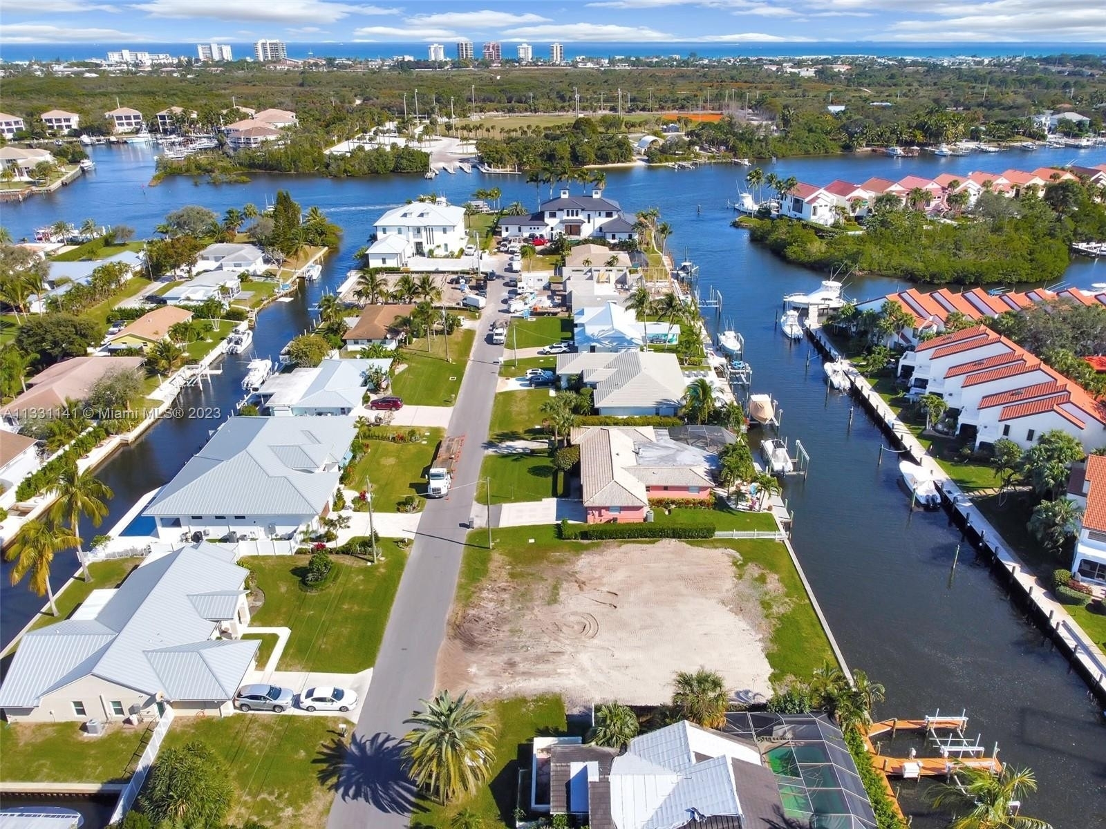 40. Single Family Homes for Sale at Palm Beach Gardens, FL 33410