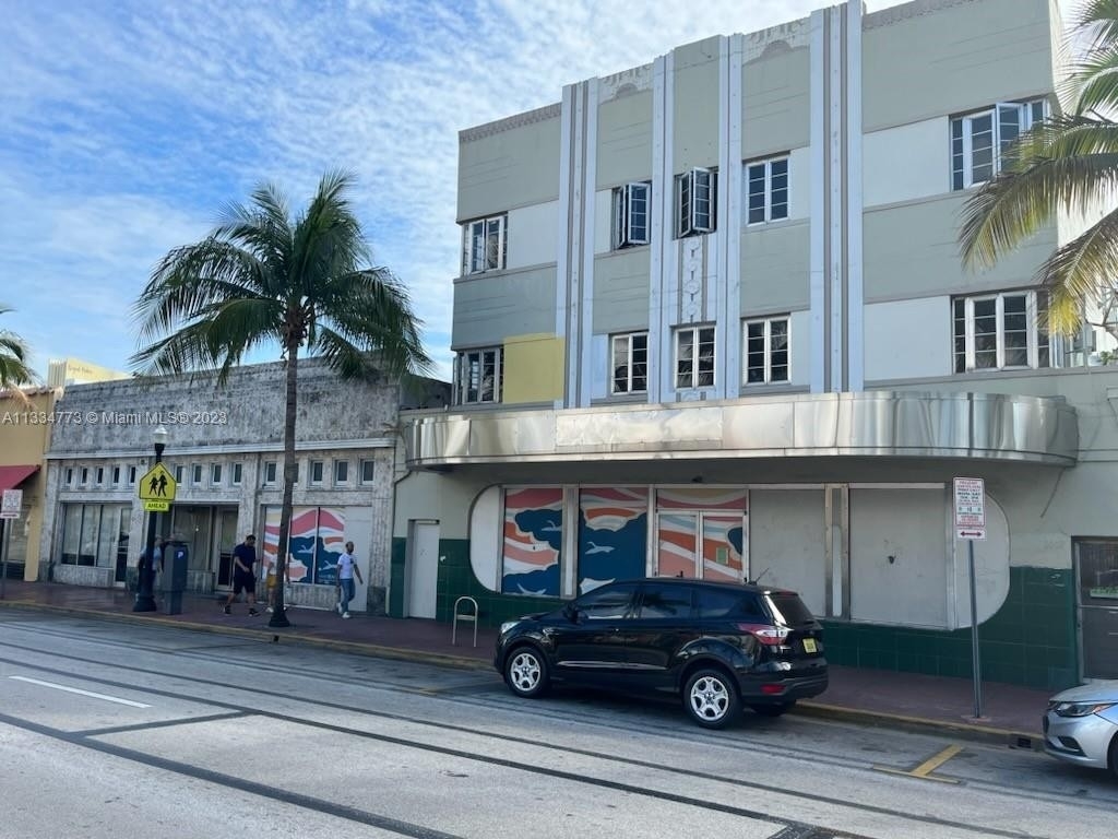 2. Commercial for Sale at Address Not Available Miami Beach City Center, Miami Beach, FL 33139