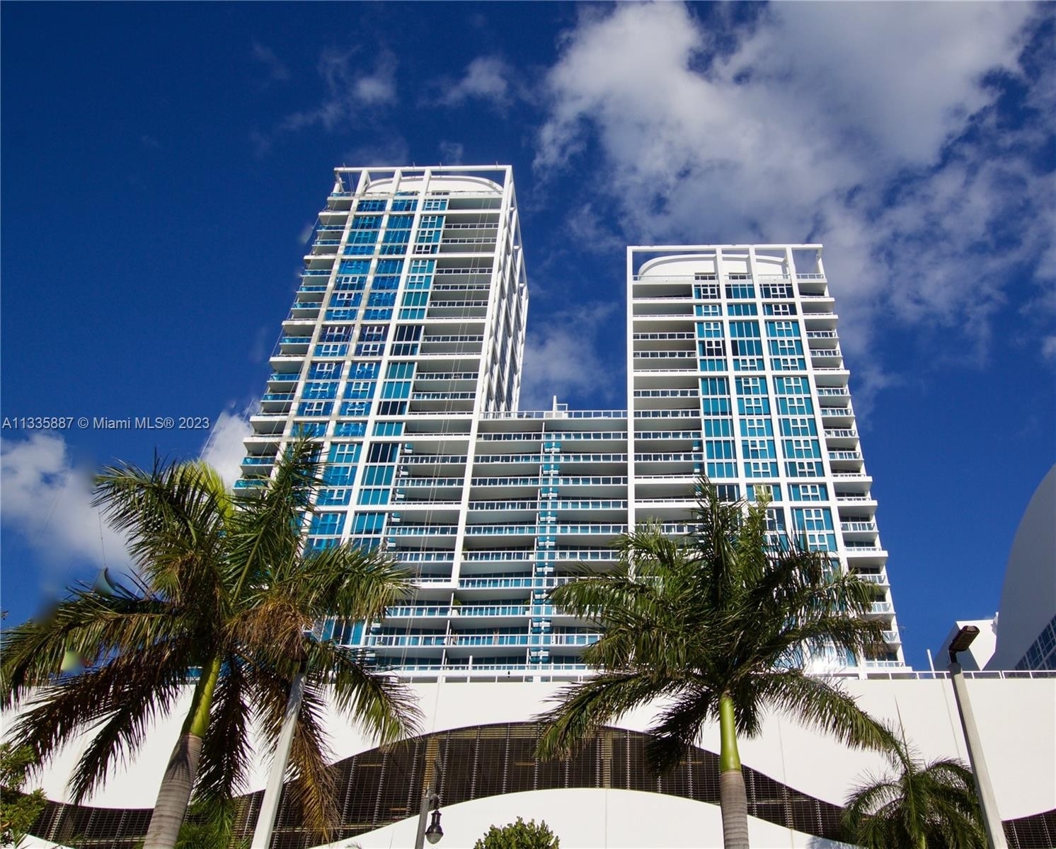 11. Condominiums for Sale at 6899 Collins Ave, 1403 North Shore, Miami Beach, FL 33141