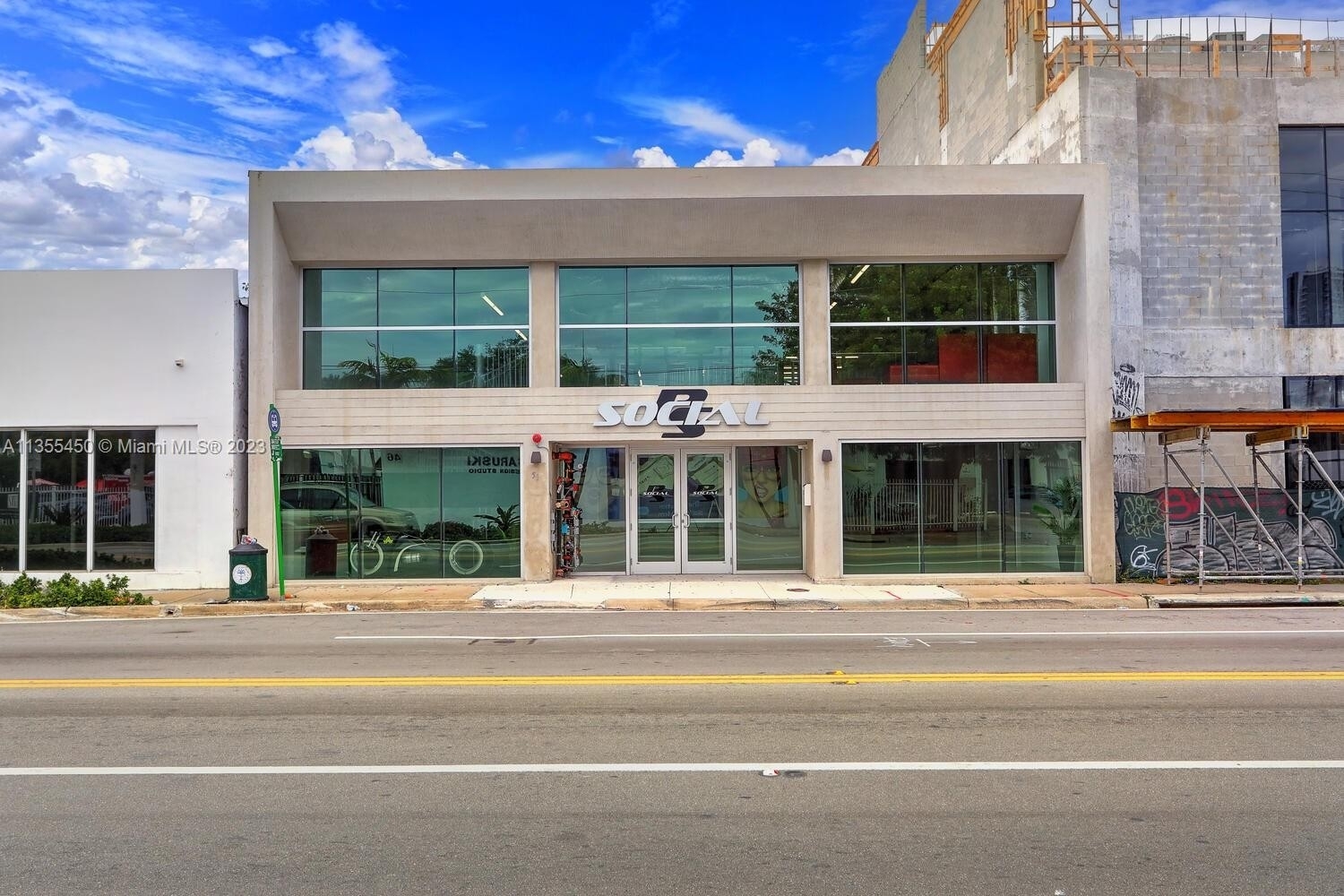 1. Retail Leases for Sale at Miami Design District, Miami, FL 33127