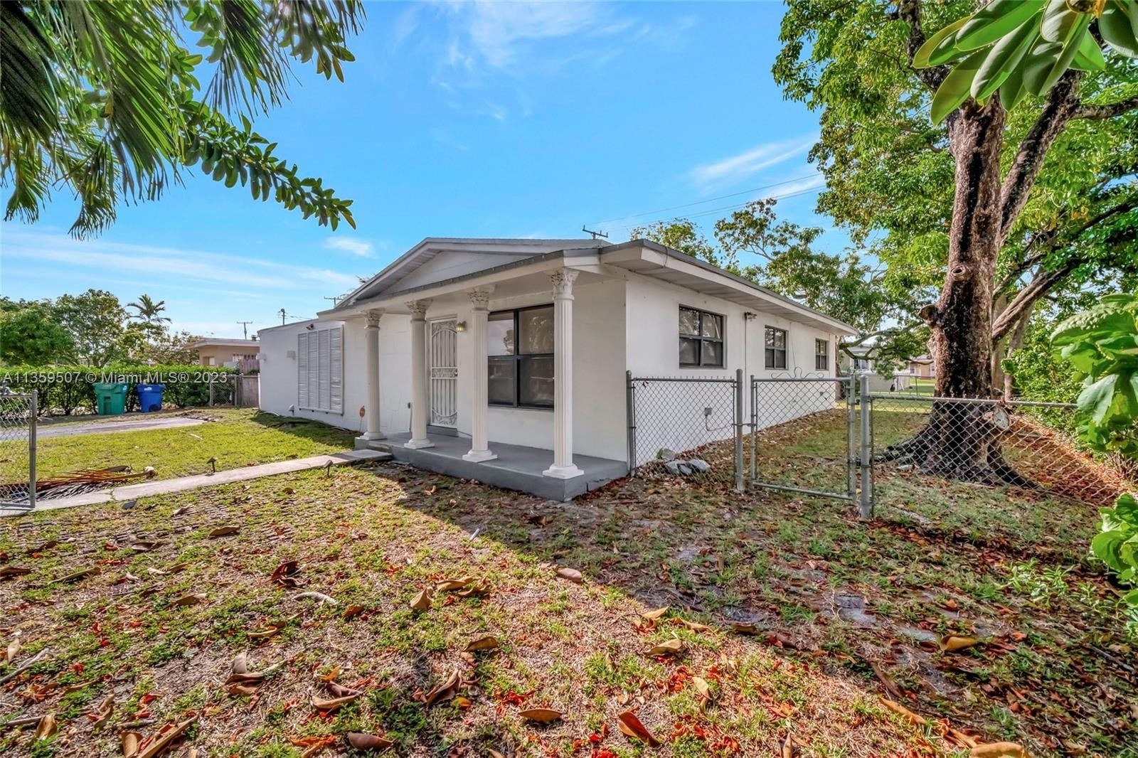 Single Family Home for Sale at Scott Lake, Miami Gardens, FL 33169