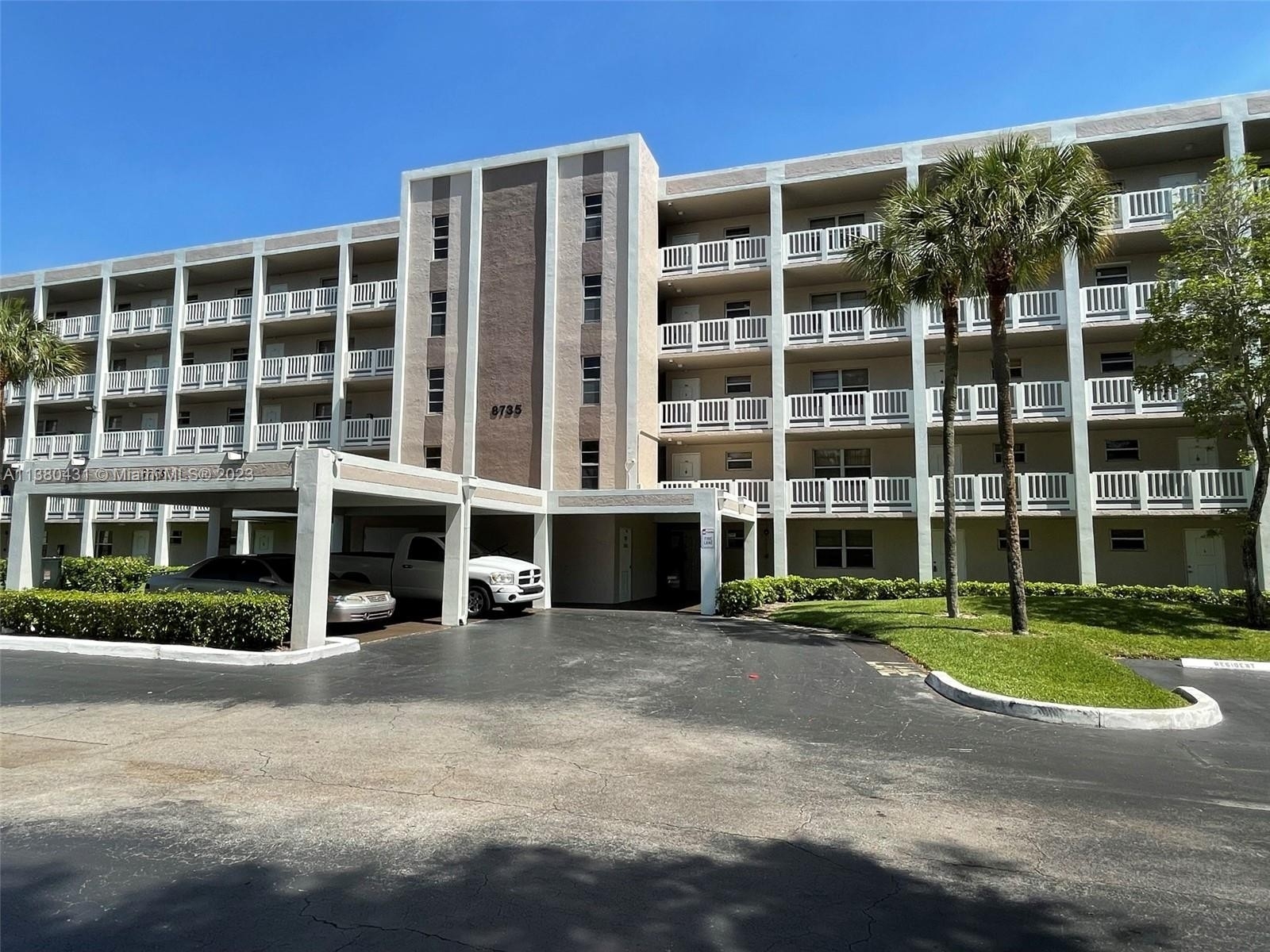 Condominium at 8735 Ramblewood Dr, 114 Ramblewood South, Coral Springs, FL 33071