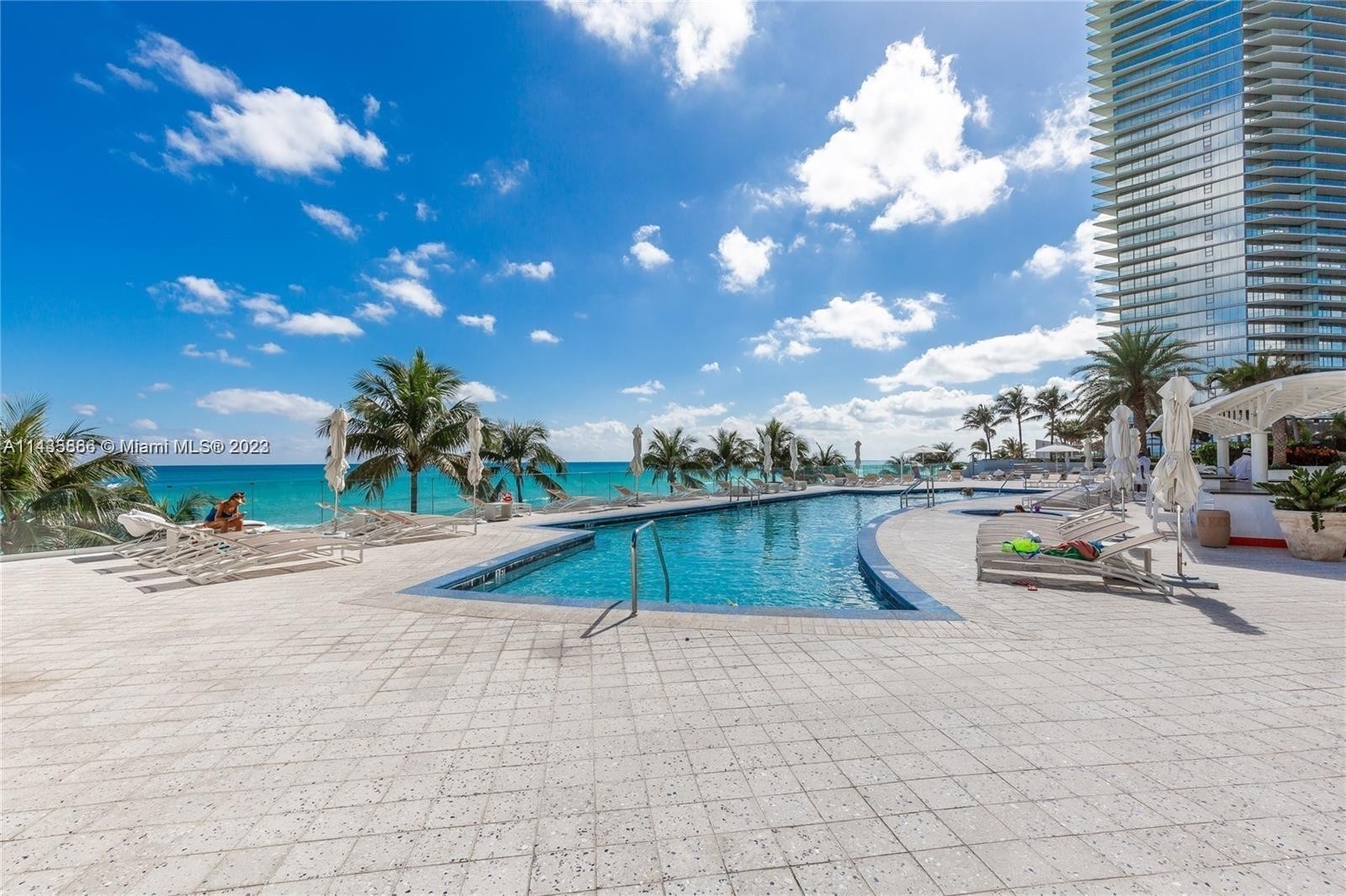 19. Condominiums for Sale at 19111 Collins Ave, 201 North Biscayne Beach, Sunny Isles Beach, FL 33160