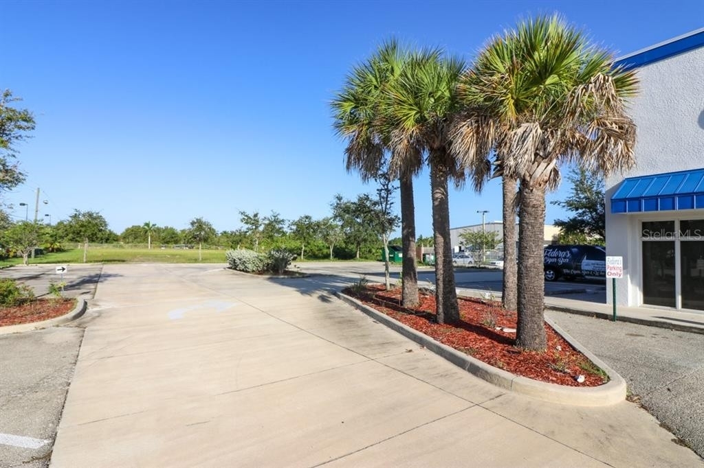 14. Retail Leases for Sale at Punta Gorda, FL 33950