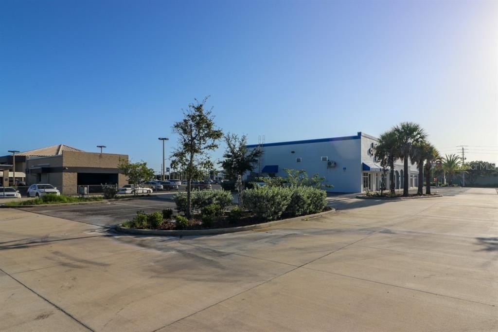 15. Retail Leases for Sale at Punta Gorda, FL 33950