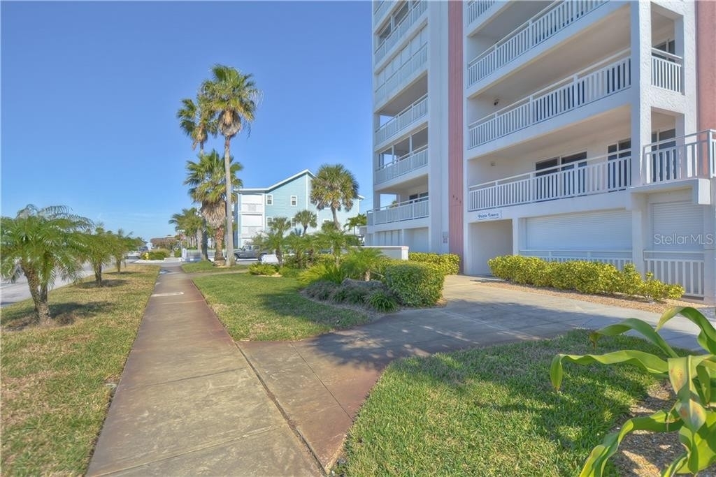 7. Condominiums at 555 GULF WAY, 6S Pass a Grille Beach, St. Pete Beach, FL 33706